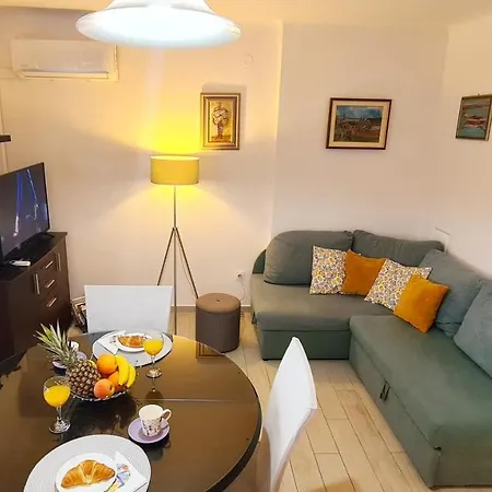 Sara Poljud Apartman