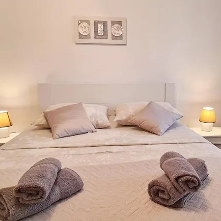 Sara Poljud Apartment Split